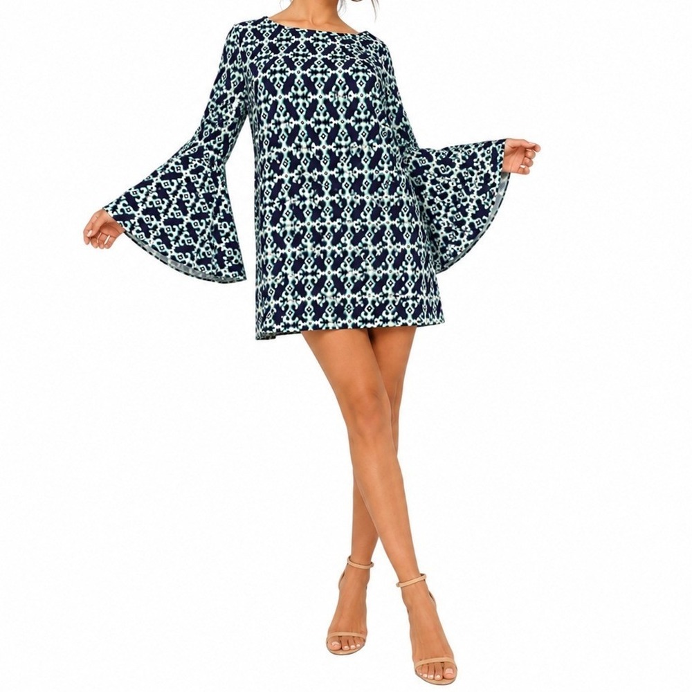Tinley Tunic Womens Small Blue Ikat Geometric Bell Sleeve Keyhole Back Boho Top